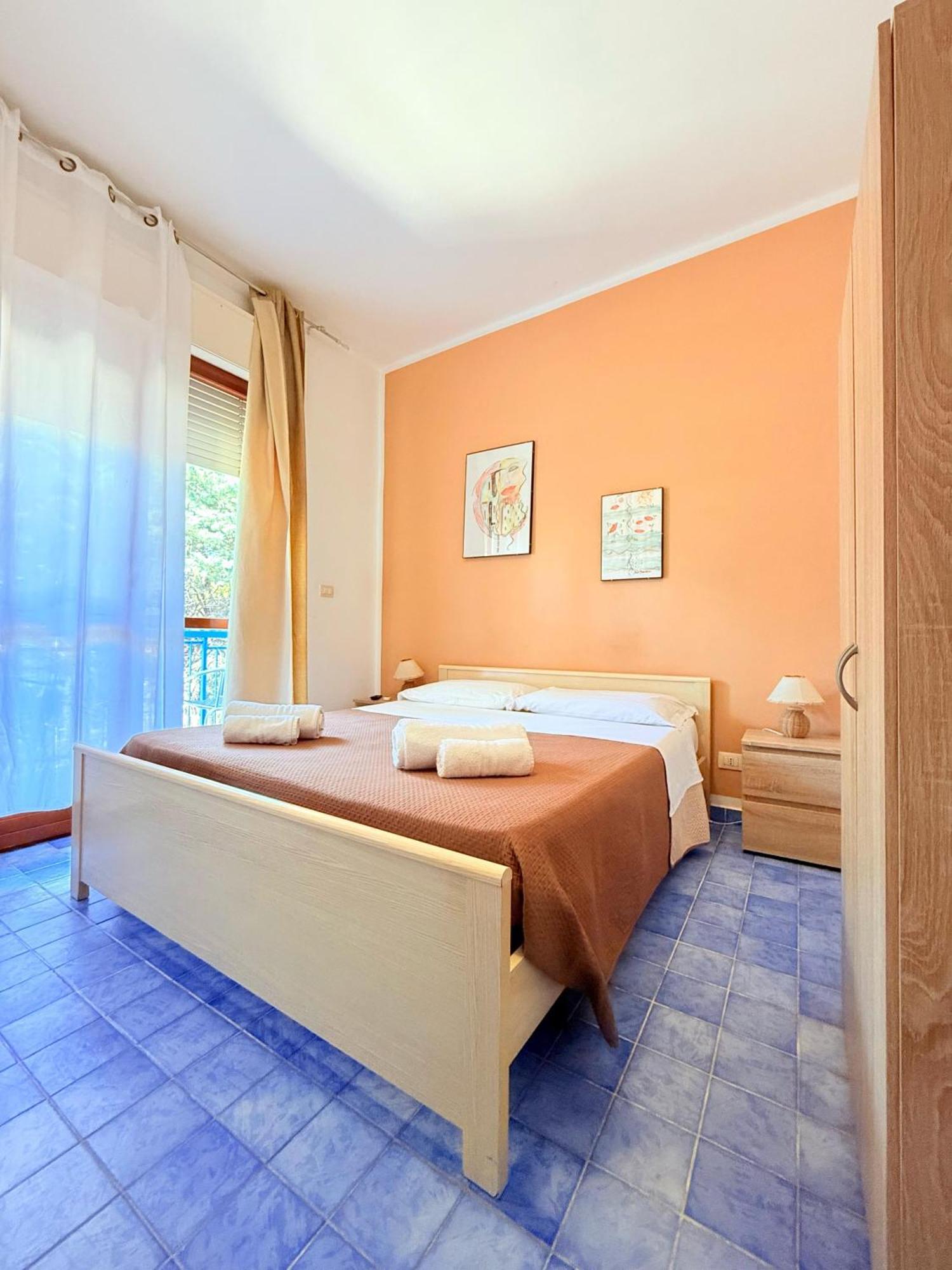 Nido Colorato B&B Fontane Bianche Exterior photo